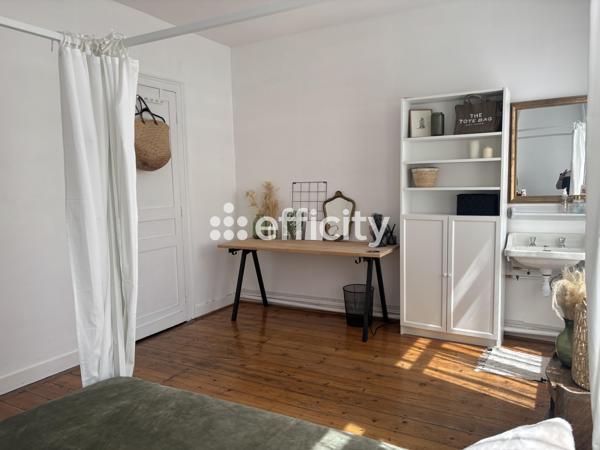 Maison
         5 pièces
        - 130 m² 399 000 € *