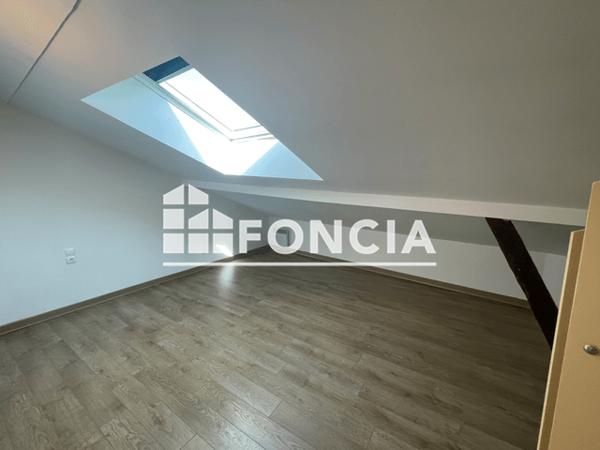 Location Appartement 3 pièces 63.26 m² - 21 RUE NOTRE DAME Lombez 32220