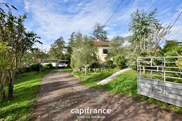 Proche Bourg de Tassin - Maison P7 de 155m² habitables (230m² au sol) 5 chambres - parcelle de 1 560m²