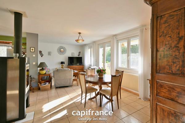 Proche Bourg de Tassin - Maison P7 de 155m² habitables (230m² au sol) 5 chambres - parcelle de 1 560m²