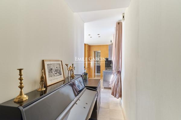 À vendre - Appartement - Paris 75116 -  Arc de Triomphe/Avenue Marceau - Balcon