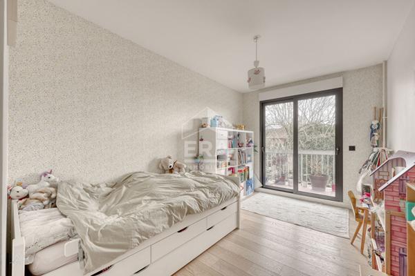 Appartement familial coup de coeur 5 pièces avec balcons et vues dégagées - Quartier Croix Bosset, Sèvres rive droite