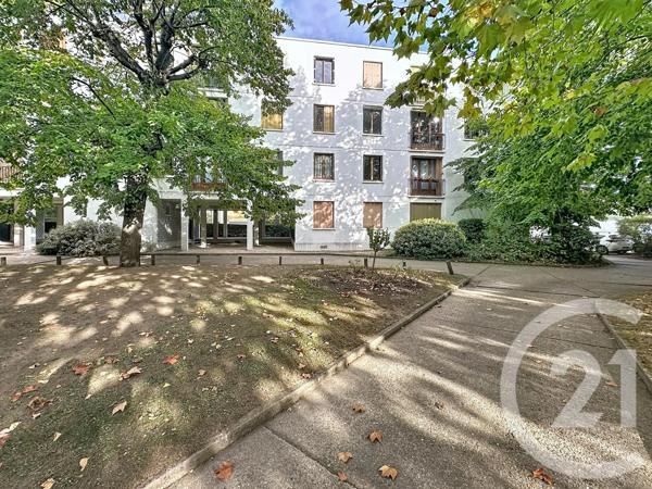 Appartement F3 à vendre  4 pièces - 60,63 m 2   CHATOU  - 78