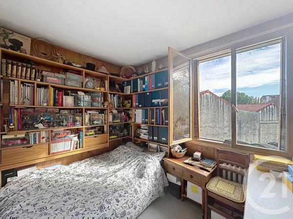 Appartement F3 à vendre  4 pièces - 60,63 m 2   CHATOU  - 78