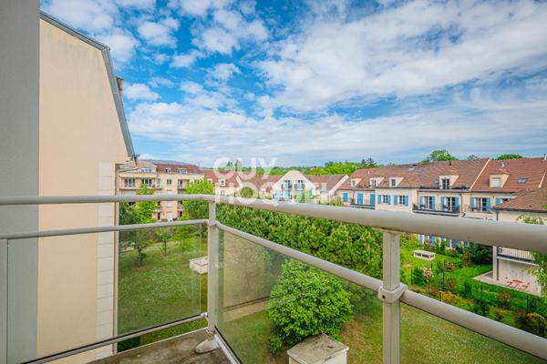 Appartement T3 de 63 m2 (72 m2 au sol) de Standing à Lamorlaye - secteur Centre-ville