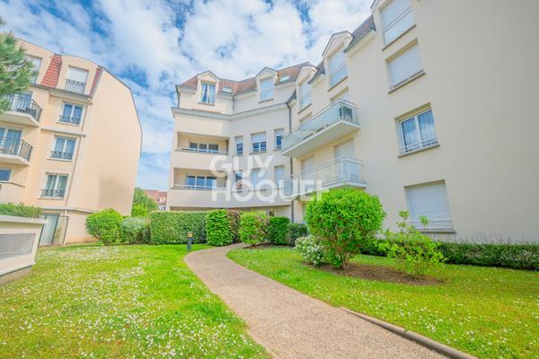 Appartement T3 de 63 m2 (72 m2 au sol) de Standing à Lamorlaye - secteur Centre-ville