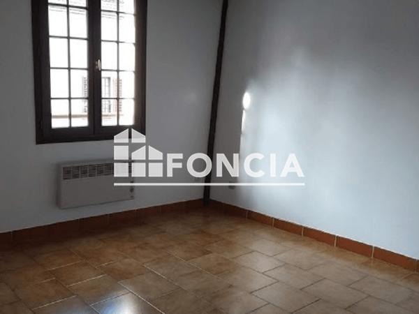 Location Appartement 3 pièces 39 m² - 13 RUE PORTE CHARTRAINE Nogent Le Roi 28210