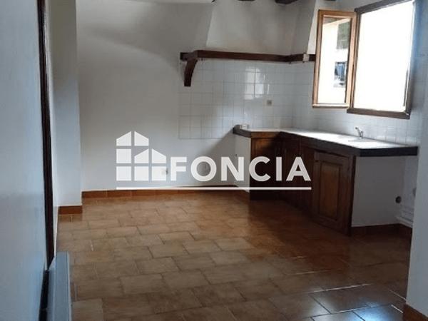 Location Appartement 3 pièces 39 m² - 13 RUE PORTE CHARTRAINE Nogent Le Roi 28210