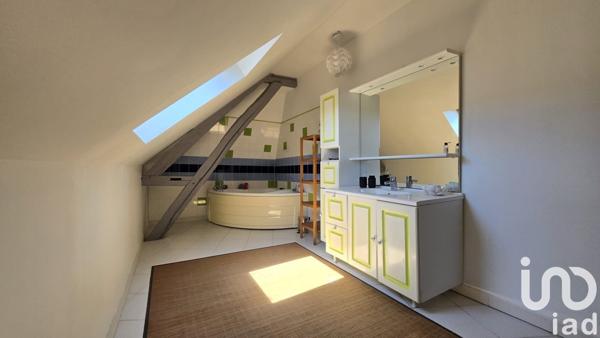 Maison 6 pièces de 177 m² à Mesnil-en-Ouche (27330)