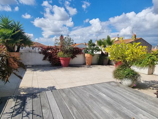 Appartement
                                                                                                                                                                                                                                                                                                                        3 pièce(s)                                                                                                                                                                                                          2 chambre(s)                                                                                                                                                                                                          72  m²