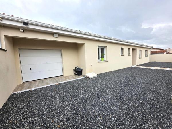 Maison à vendre de plain-pied – 4 chambres - 99 m² –  THIERS (63300) – 255 000 euros