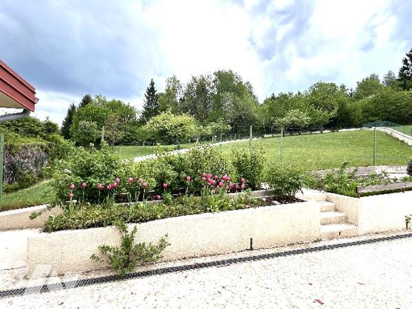 Rare à la vente, quartier résidentiel, Pavillon de 1982 de plain pied d'environ 110m²