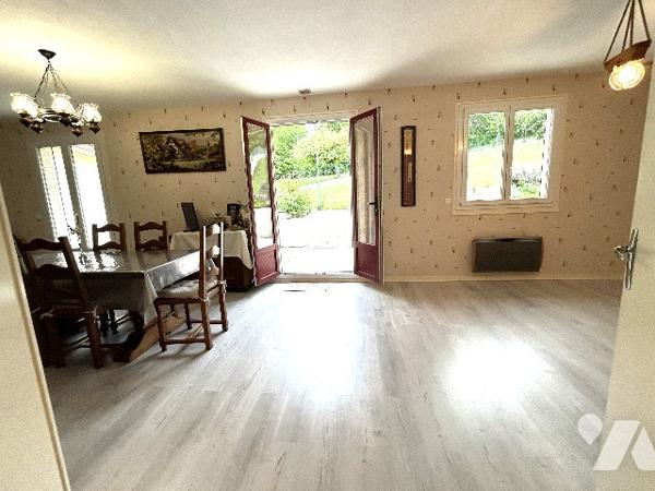 Rare à la vente, quartier résidentiel, Pavillon de 1982 de plain pied d'environ 110m²