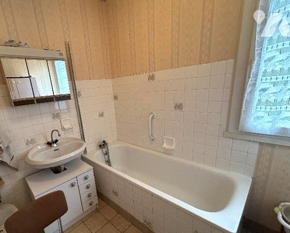 Rare à la vente, quartier résidentiel, Pavillon de 1982 de plain pied d'environ 110m²