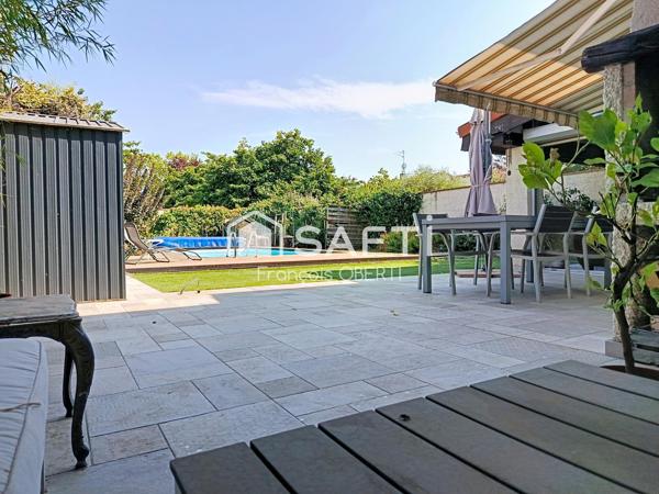 jolie maison familiale T5 piscine cœur de village