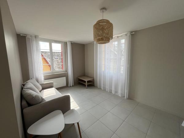 LOCATION T2 SEMI MEUBLE RODEZ SANS FRAIS D'AGENCE