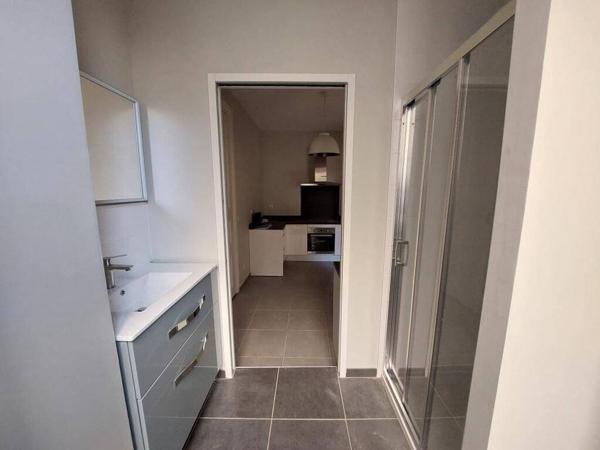 REF 10636-  33 PLACE DU BREUIL  -F1