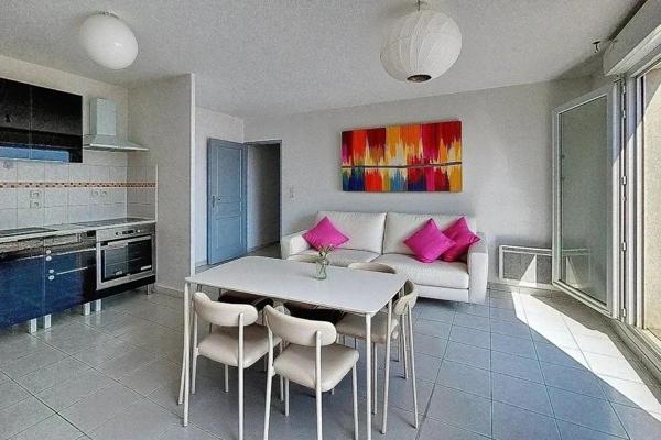 Dernier étage-ascenseur-parking