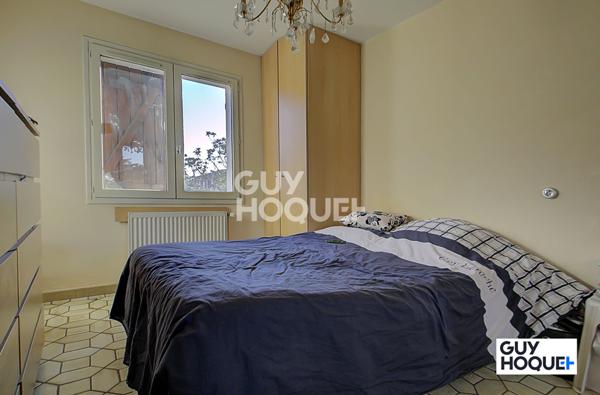 Maison Vaulx-en-Velin limite Villeurbanne 5 pièces 99m² habitables / 204,82m² au sol / grand jardin