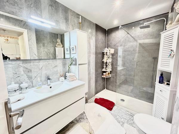 Charmant Appartement 2 Pièces dans la Résidence Prisée "Mas de Tanit" à Juan-les-Pins