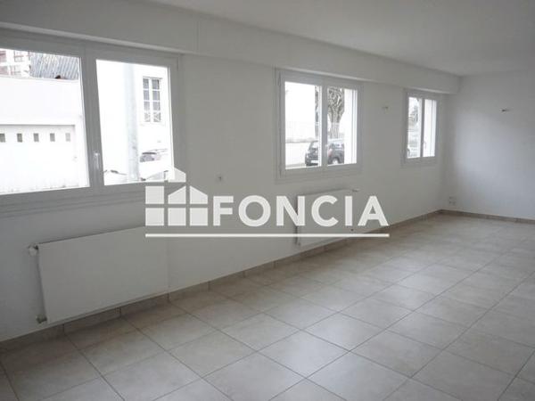 Location Appartement 3 pièces 78.99 m² - 96 RUE BOILEAU La Roche Sur Yon 85000