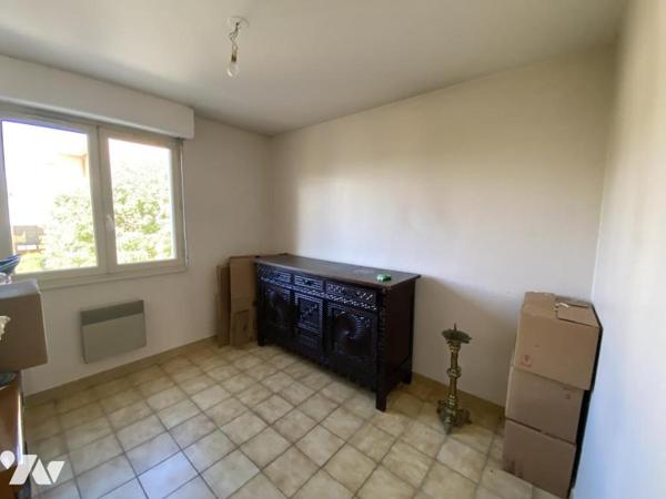 LES ANGLES, T4 avec terrasse à rénover