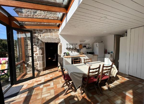 Maison à vendre    6 pièces •  Rostrenen