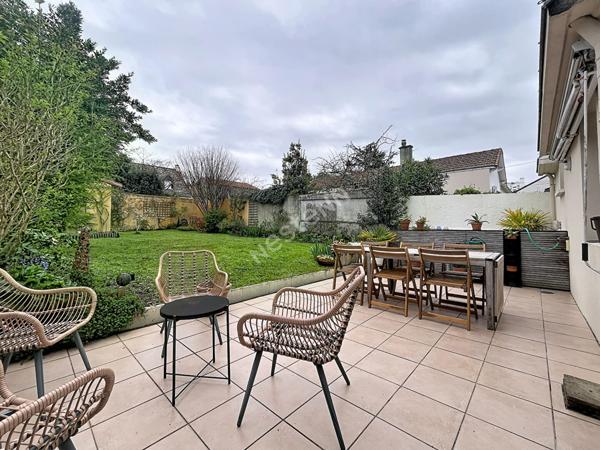 Saint Herblain Beauséjour / jolie maison 2 chambres / jardin / sous-sol et garage /