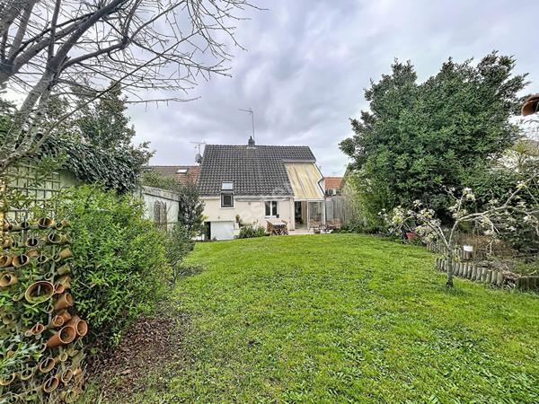 Saint Herblain Beauséjour / jolie maison 2 chambres / jardin / sous-sol et garage /