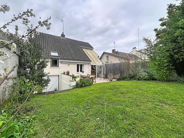 Saint Herblain Beauséjour / jolie maison 2 chambres / jardin / sous-sol et garage /