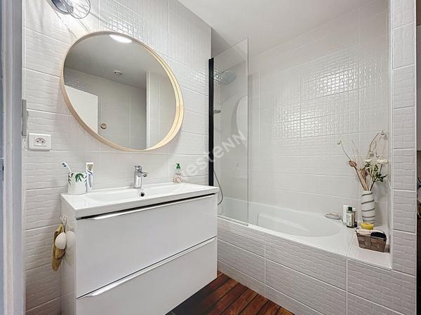 Saint Herblain Beauséjour / jolie maison 2 chambres / jardin / sous-sol et garage /