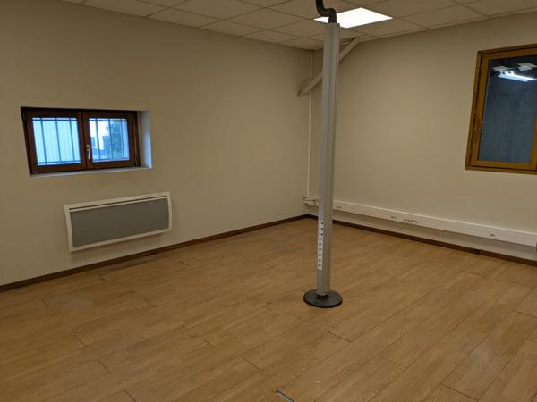 Local d'activité à louer CHAMBERY (73) 125 m²