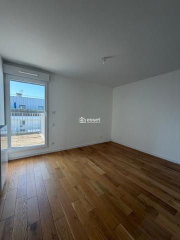 Location Appartement 4 pièces 81.4 m² - Rueil-malmaison 92500