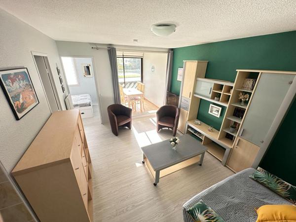 Appartement  T2 31 m2  180 M Plage