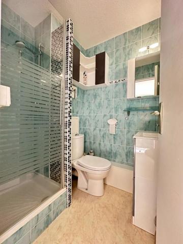 Appartement  T2 31 m2  180 M Plage