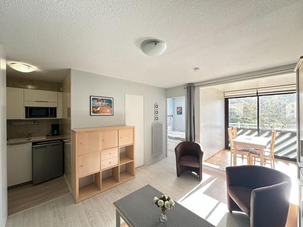 Appartement  T2 31 m2  180 M Plage