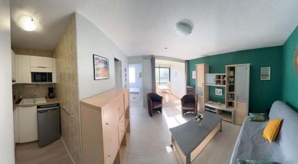 Appartement  T2 31 m2  180 M Plage