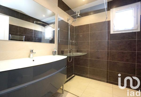 Maison à vendre 8 pièces 200 m² Roissy-en-Brie