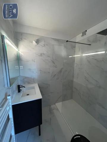 Appartement à louer 2 pièces 28.04m² Saint-Nazaire (44600)