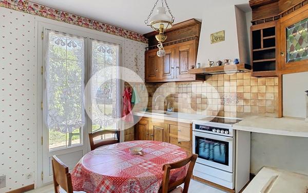 Maison à vendre    4 pièces •  Atur