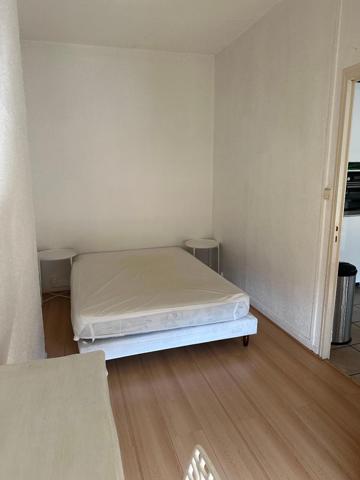 Appartement 2 pièces de 44 m² à St etienne