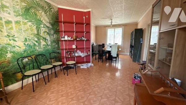 Maison de caractère de 1935 à fort potentiel - idéal investisseur ou résidence familiale avec d...