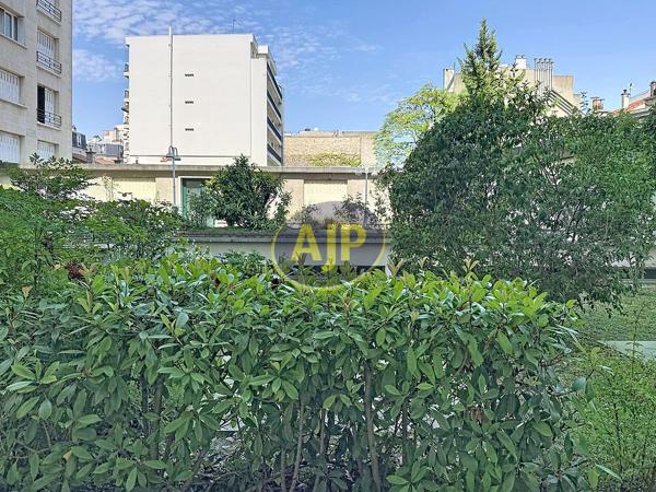 Vente appartement Paris 14eme : 124 000 € - AJP Immobilier Paris 15 - Agence Grenelle