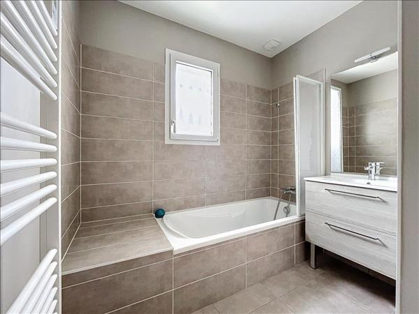 Maison à vendre |  Courçon |  4 pièces | 122 m²