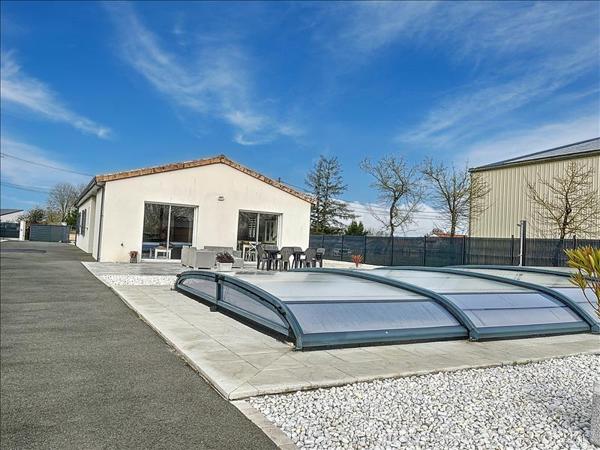 Maison à vendre |  Courçon |  4 pièces | 122 m²