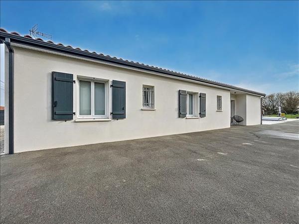 Maison à vendre |  Courçon |  4 pièces | 122 m²