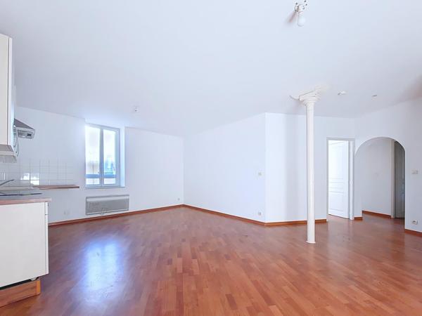 Appartement T3 avec terrasse centre ville d'Alénya