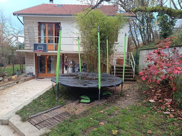 Maison familiale dans quartier historique