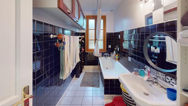 Maison familiale dans quartier historique