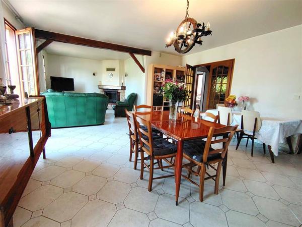 Maison La Queue En Brie 7 pièces 161 m2 (230m2 utile)